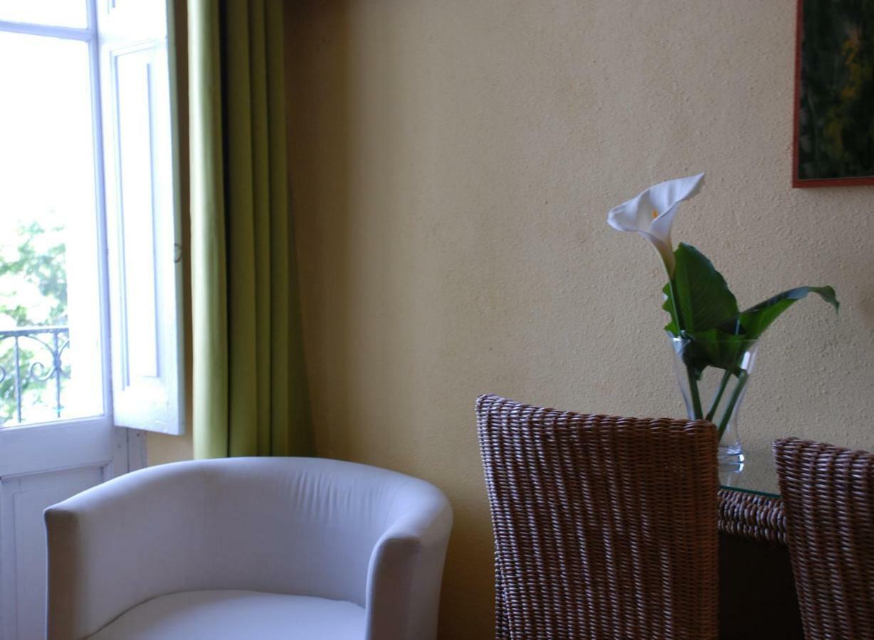 Hostal Zaragoza 宏达瑞比亚 外观 照片