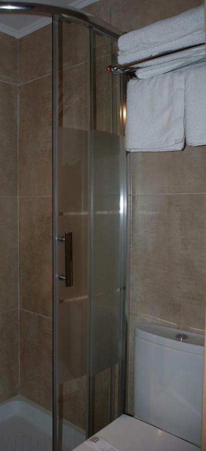 Hostal Zaragoza 宏达瑞比亚 外观 照片
